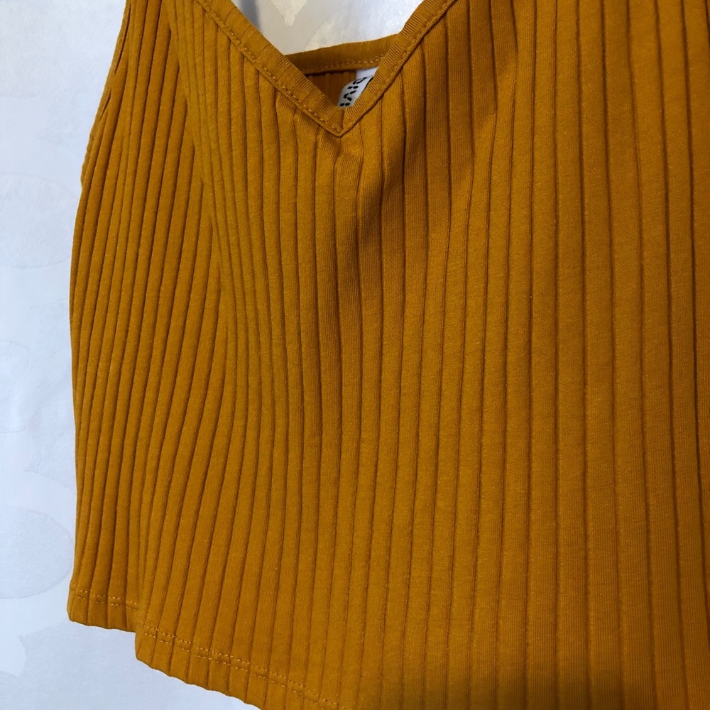 Yellow/Mustard H&M Crop Top - Picture 4 of 5